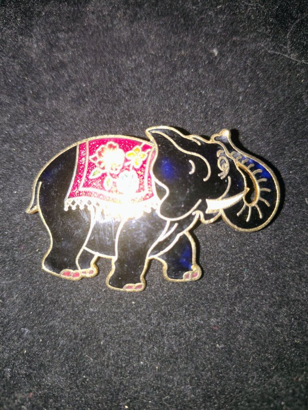 Vintage Cloisonné Enamel Elephant Brooch – Black & Red – Gold Tone – 1970s–1980s
